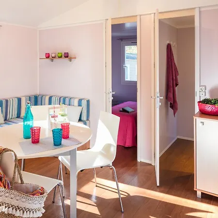 Campsite Eurocamp Mobilhomes At Brioni Sunny
