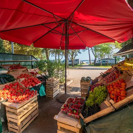 Parque de Campismo Eurocamp Mobilhomes At Brioni Sunny