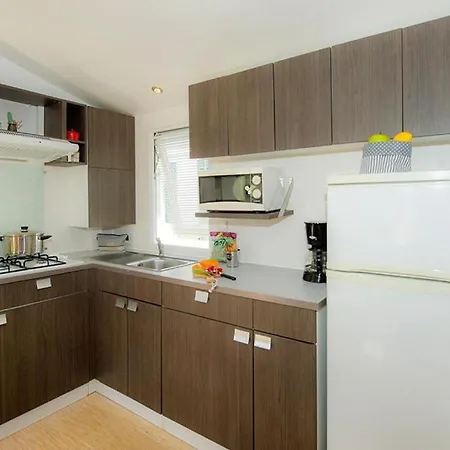 Eurocamp Mobilhomes At Brioni Sunny Parque de Campismo *