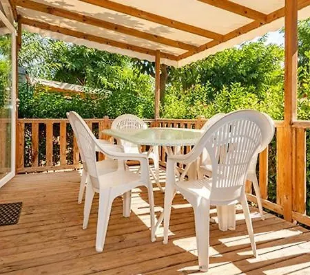 Eurocamp Mobilhomes At Brioni Sunny Campingplatz *